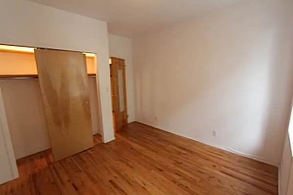 Rented by Robyn Lee, LREB | media 19