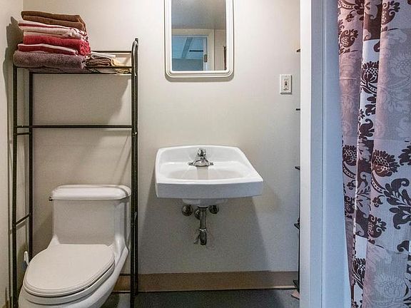 2nd image of 5874 Henry Ave