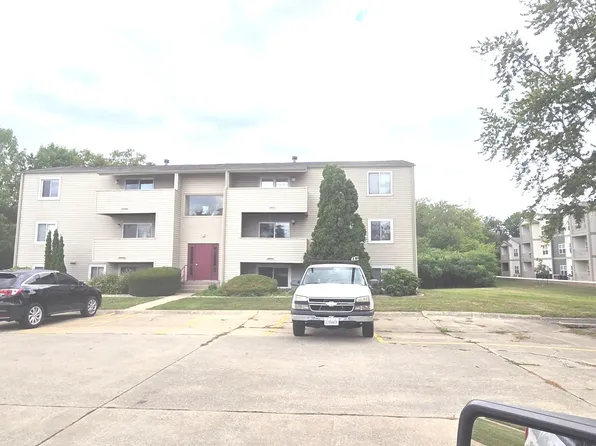 2001 S Mattis Ave APT E, Champaign, IL 61821