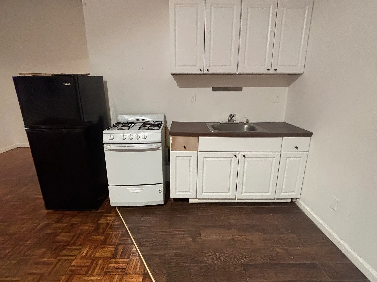 1 bed, 690 sqft, $2,200 — Photo 3