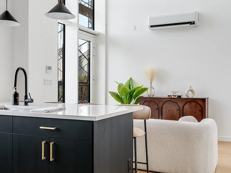 11-14 35th Ave #718 — Photo 7