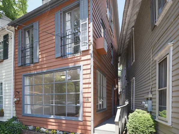 38 W Ferry St, New Hope, PA 18938