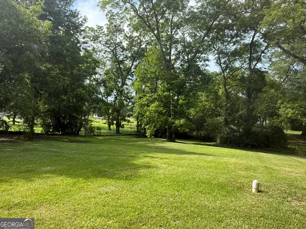 278 Cemetery St, Jackson, GA 30233