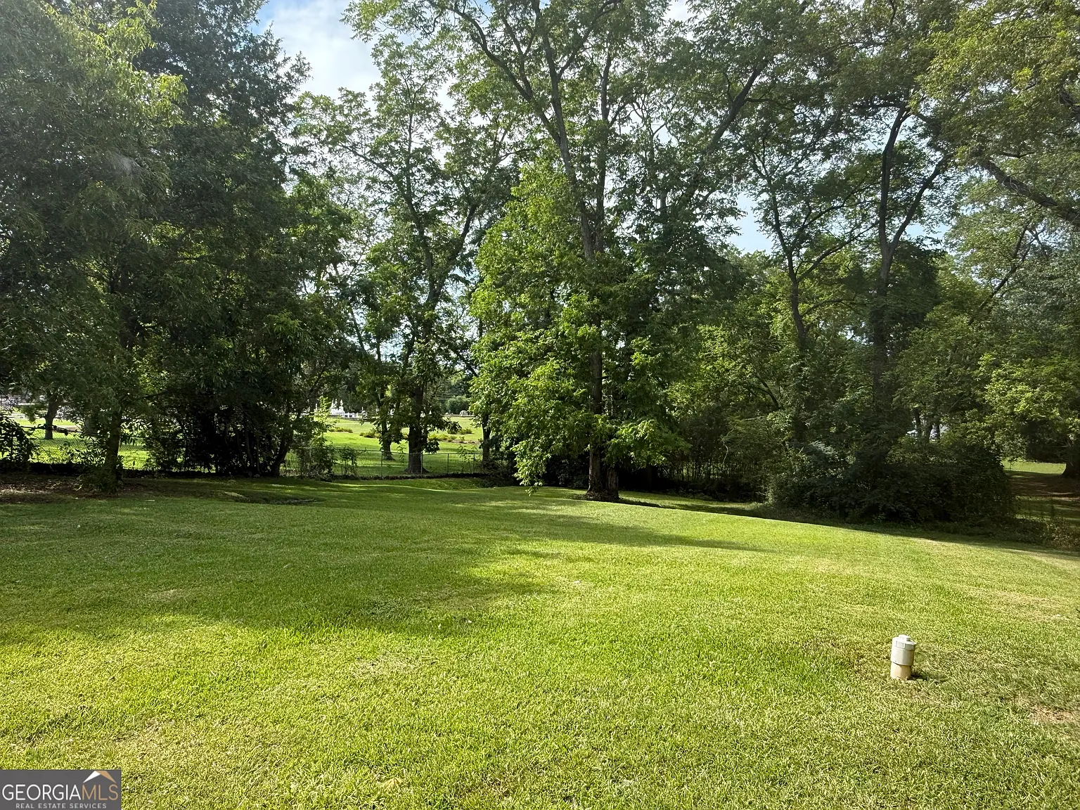 278 Cemetery St photo 1