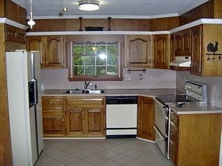 2nd image of 3201 Carillon Dr