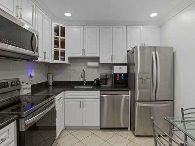 2 Summit Dr APT 67, Reading, MA, 01867