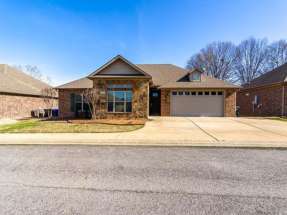 3rd image of 2535 18th Loop