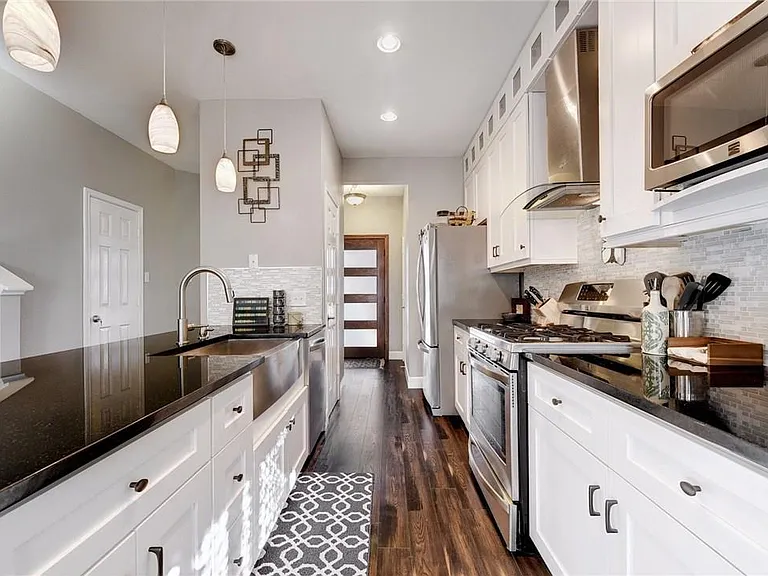 1700 Perez St #A — Photo 11