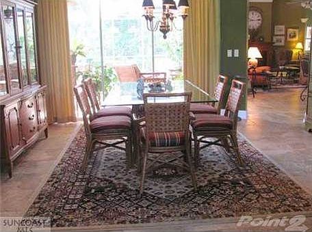 crescent forest dining room