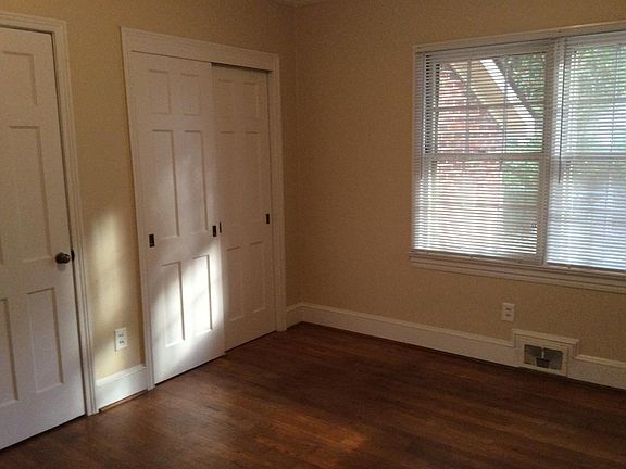 4th image of 206A E Holt St