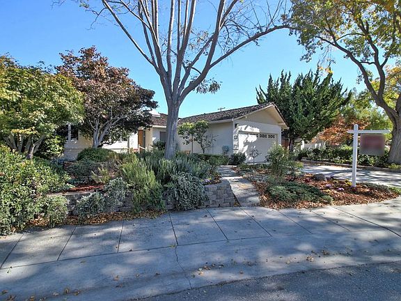 5th image of 3151 Manchester Ct