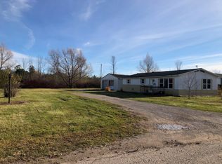 313 S D St, Cheboygan, MI 49721