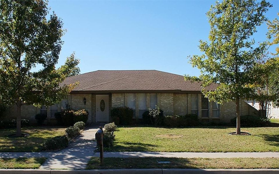 1st image of 3113 Hilltop Ln