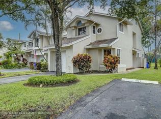 1924 Discovery Cir E, Deerfield Beach, FL 33442