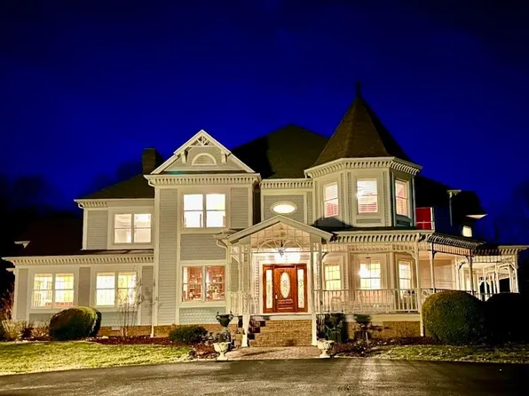 6205 Houser Rd, Paducah, KY 42003