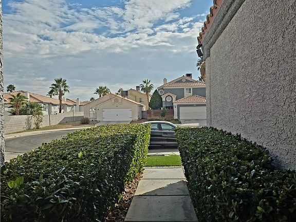 5th image of 8204 Gunther Cir