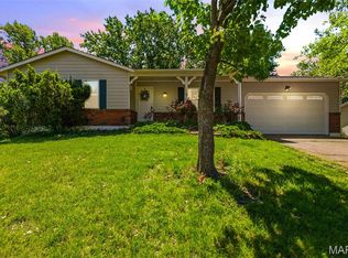 806 Pepper Ln, O'Fallon, MO 63366