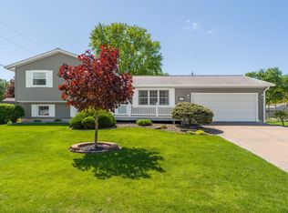 918 6th St, Hampton, IL 61256