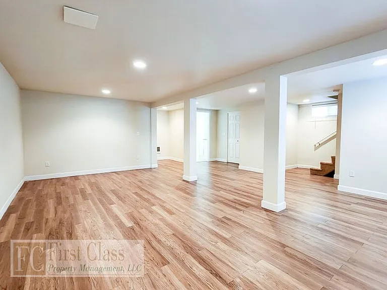 5735 N Montana Ave — Photo 13