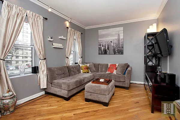 Sold by Halstead Property | media 3