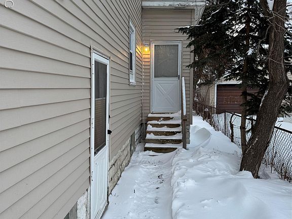 4th image of 86 Hamilton St