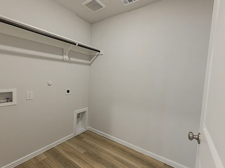 704 Rusty Spurs Pl — Photo 17