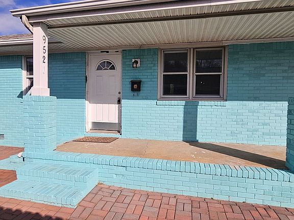 3rd image of 9519 19th Bay St #9521