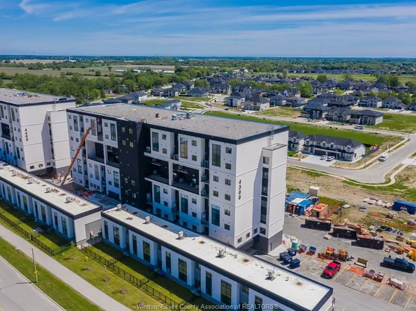 4300 Laurier Pkwy, Lasalle, ON