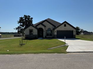1112 Trinity Dr, Springtown, TX 76082