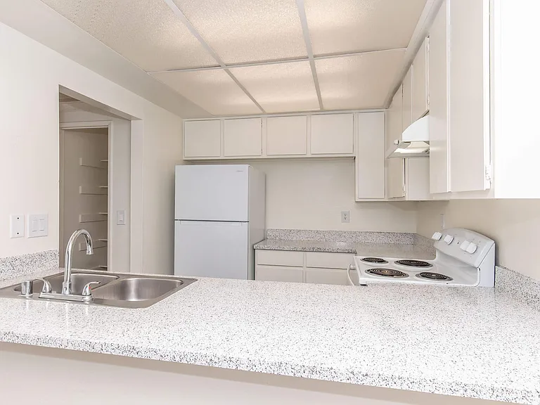 Eastwood Apartment Homes — Photo 52