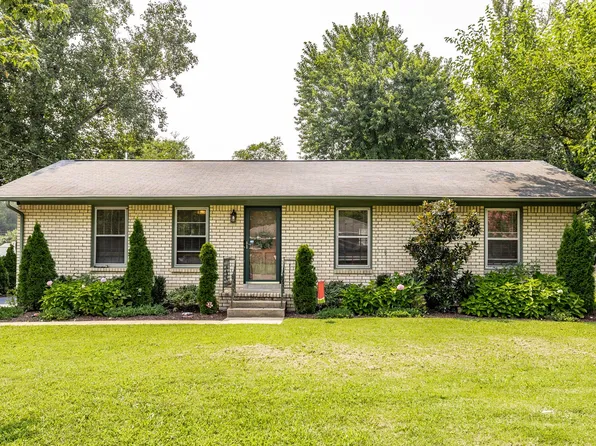 934 Temple Ct, Murfreesboro, TN 37130