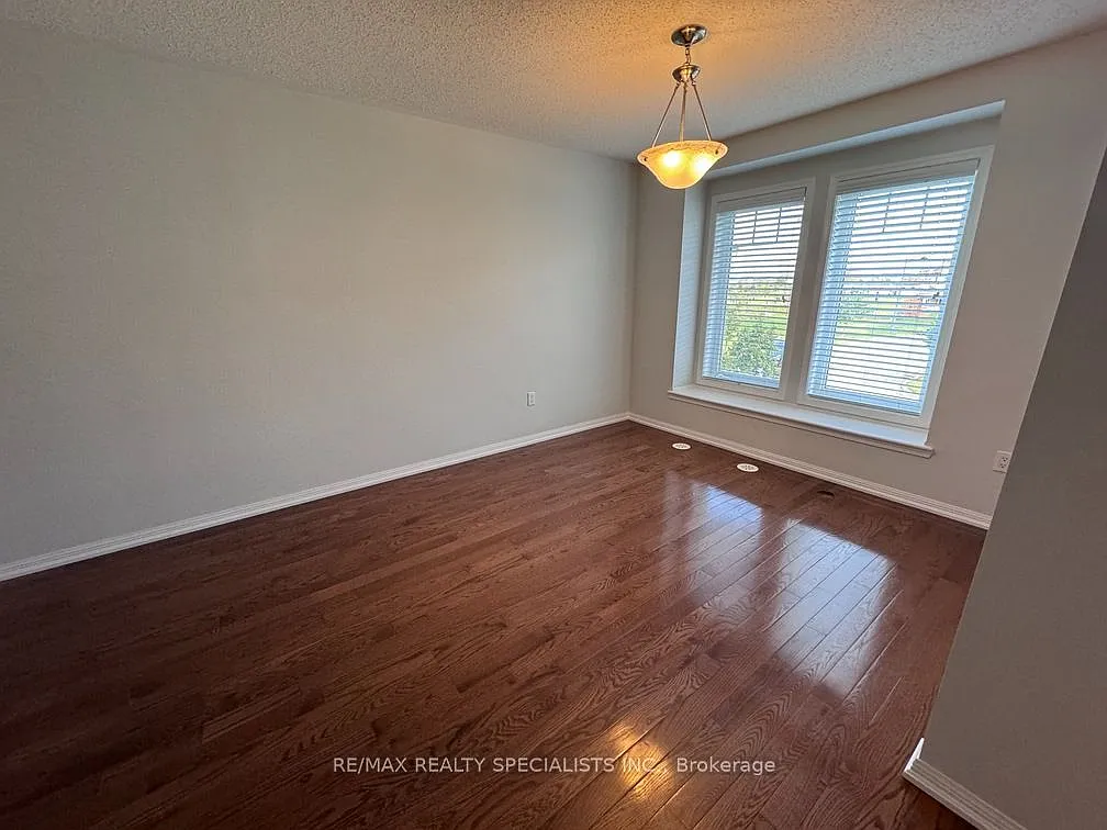 2 bed, $2,600 — Photo 4