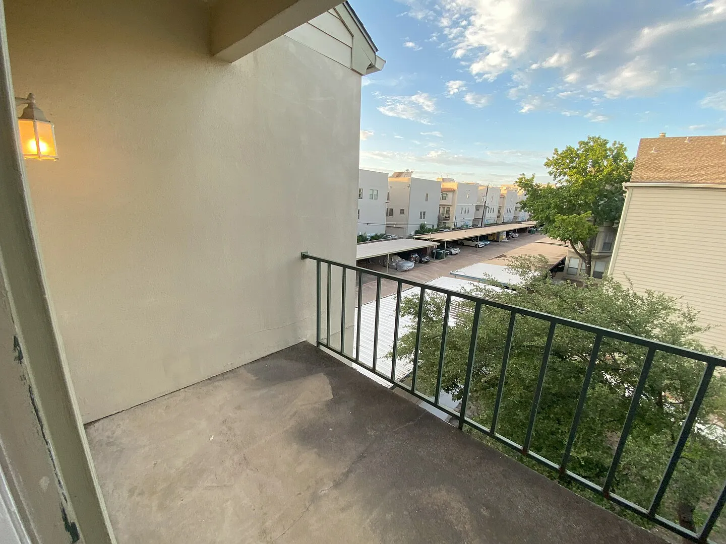 Newly Updated full apartment close to BSW and 5 minutes from Dallas am — Photo 4