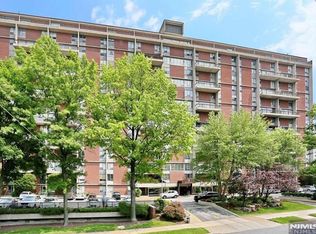 2 Horizon Rd #Penthouse 2, Fort Lee, NJ 07024