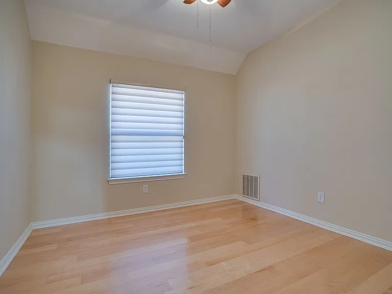 2724 Lakehollow Ln — Photo 19