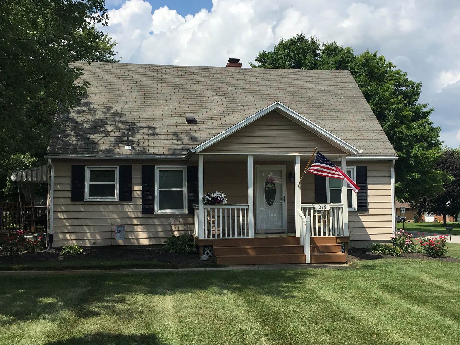 219 W Wenger Rd photo 1