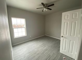 510 N Alamo St #3-4-8, Refugio, TX 78377