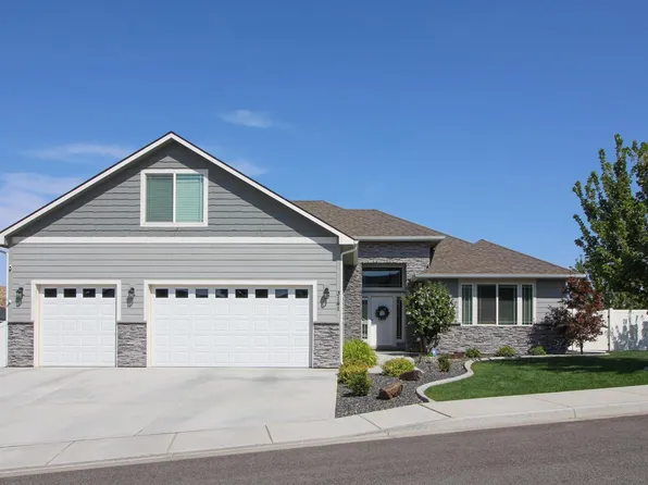 3141 S Young Pl, Kennewick, WA 99338