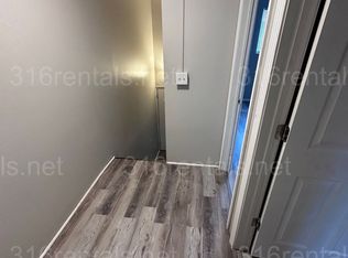 $750 2 bedroom/ 1 bathroom - Check out this bi-level apartment!, Wichita, KS 67209