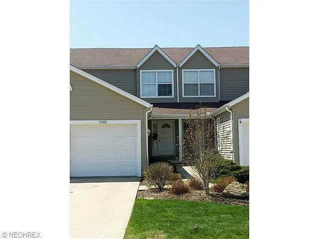1360 Meadow Run photo 1