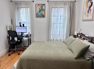 411 W 48th St APT 5RW, New York, NY 10036