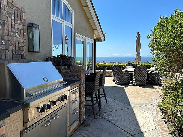 3601 Sausalito Dr — Photo 8