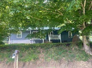 1528 Smith Branch Rd, Greenup, KY 41144