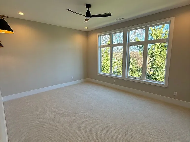 110 Frazier Ave — Photo 8