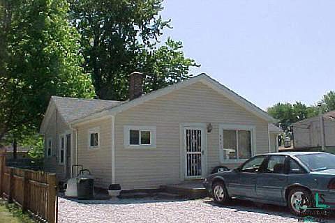 1st image of 9665 N River St