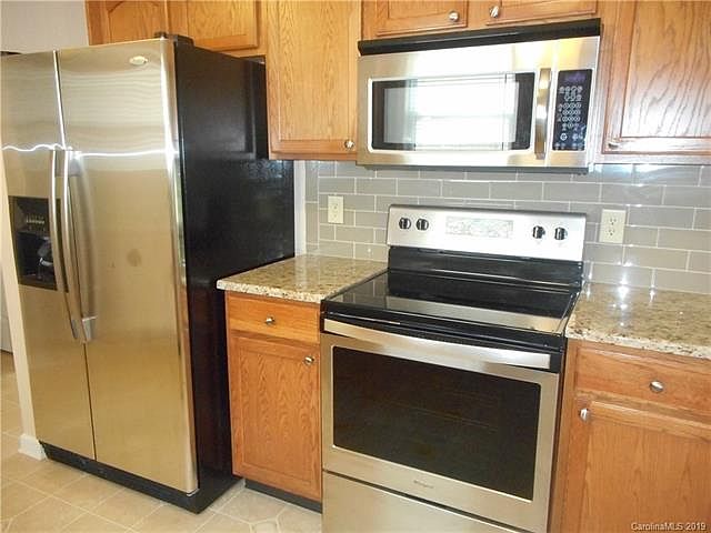 1st image of 4146 Kellybrook Dr