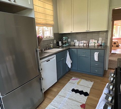 5th image of 840 Lake St APT 6