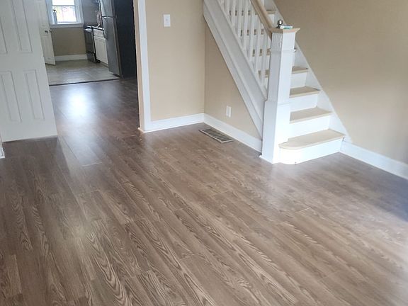 5th image of 5823 Montrose St #1