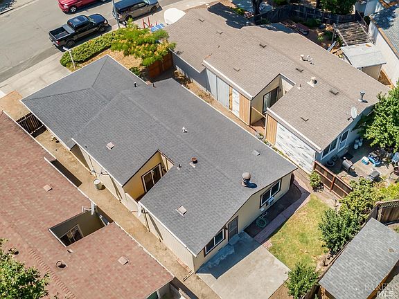 4th image of 2431 Micawber Lane