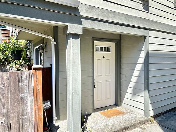 4th image of 12030 28th Ave NE Unit A